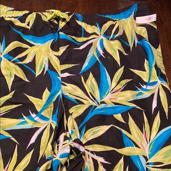 Old Navy Leaf Print Swim Shorts - Black, Green, Blue, Pink 4XB - Picture 1 of 5